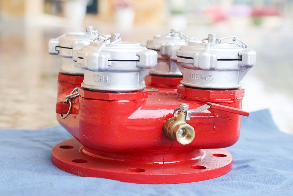 Four-Inlet-Breeching-Inlet-Hutech-Global