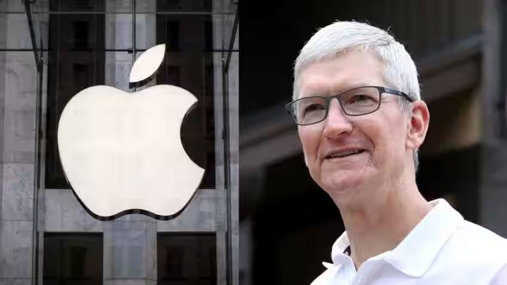 Apple-Boosts-Investment-in-Việt-Nam-as-CEO-Tim-Cook-Visits-the-Country